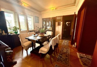 Apartament superb, foarte spatios, in imobil cu lift fara risc seismic, Piata Romana-Lahovari